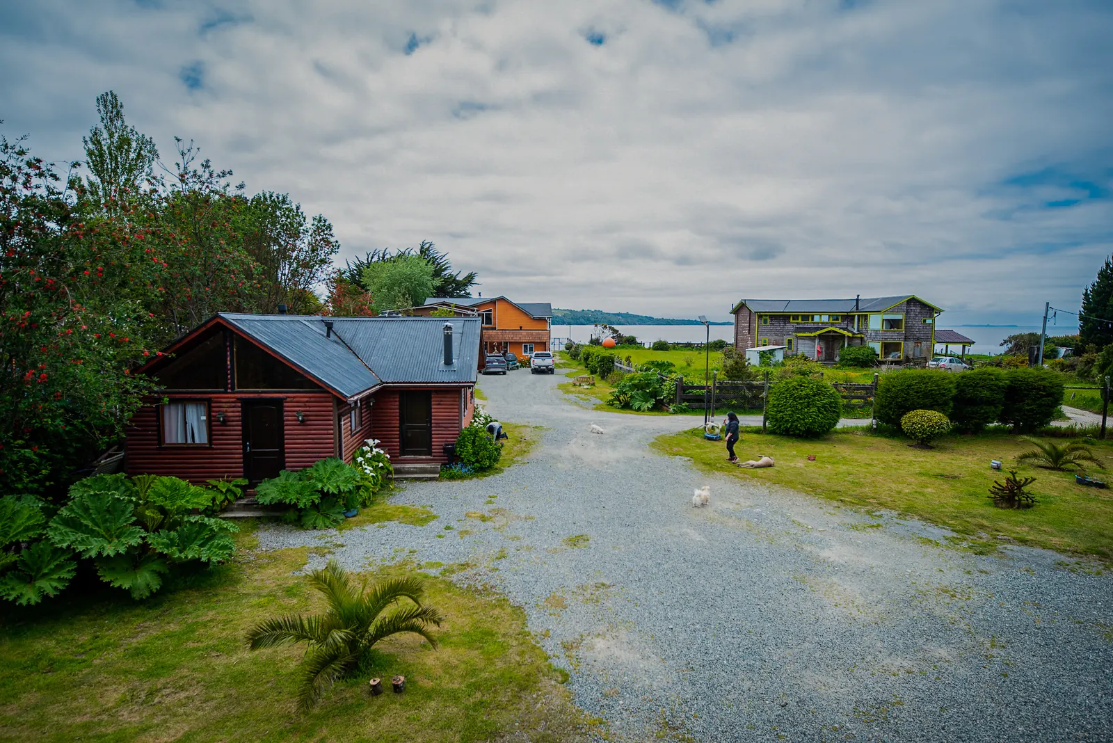 Exterior de la Cabaña 1 en Cabañas Kompatzki, Playa Lechagua, Ancud